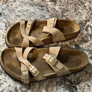 Birkenstock Beige Double Strap Sandals size Ladies 9/Men’s 7